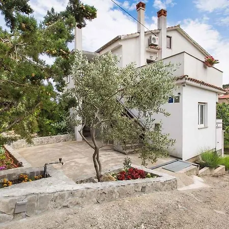 Apartment In Vrbnik/insel Krk 36005